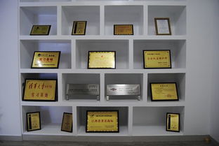 江西主流媒體工廠行走進景新漆業 探秘漆業創新與綠色發展之路